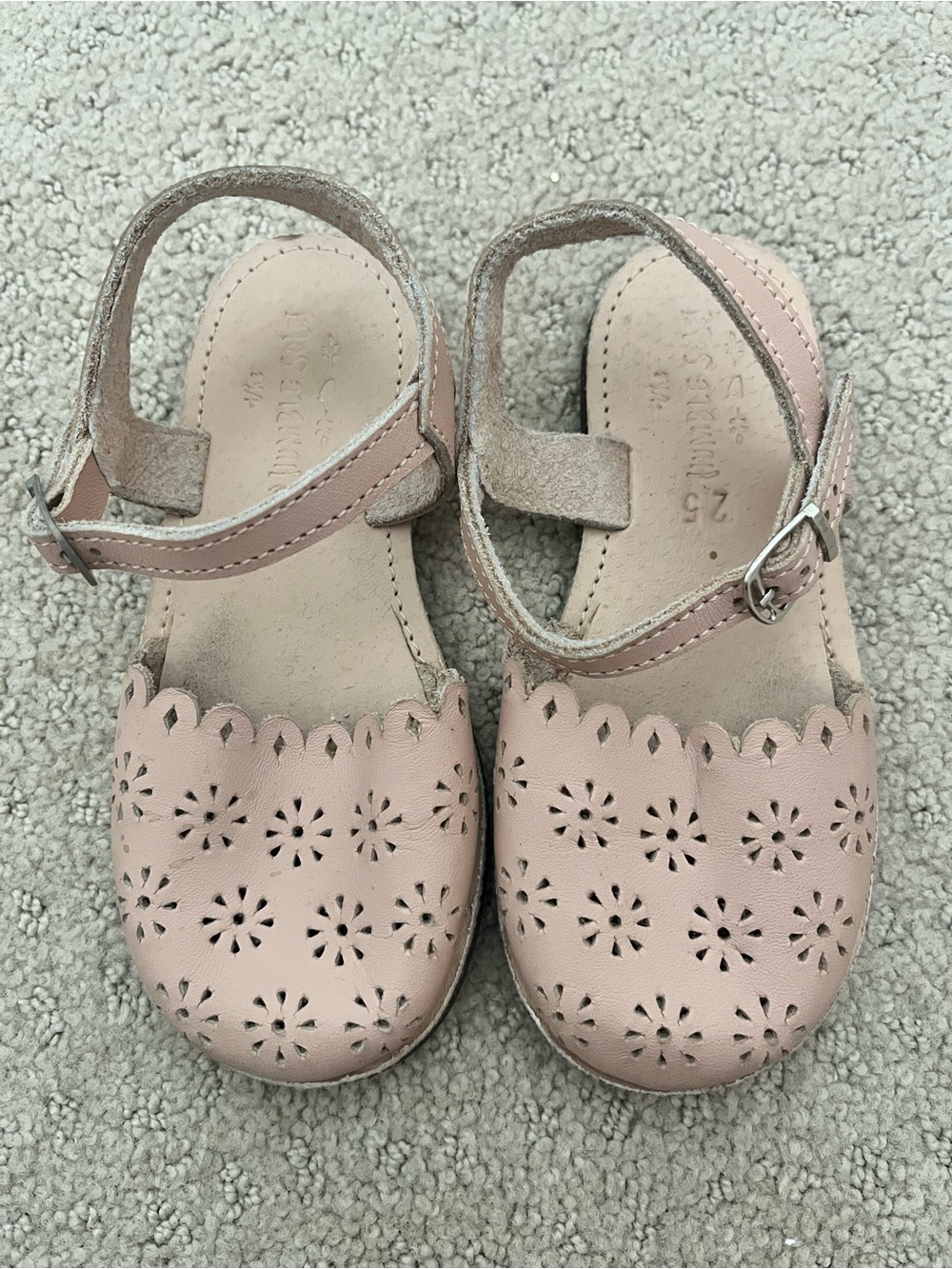 The Humble Soles leather sandals size 25/9C